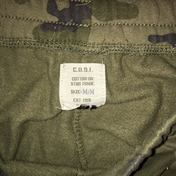 Camo Jogger Sweats - Picture 3 of 4